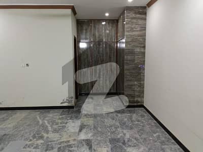 نیشنل پولیس فاؤنڈیشن او ۔ 9 اسلام آباد میں 3 کمروں کا 1 کنال بالائی پورشن 80.0 ہزار میں کرایہ پر دستیاب ہے۔ نیشنل پولیس فاؤنڈیشن او ۔ 9 اسلام آباد میں 3 کمروں کا 1 کنال بالائی پورشن 80.0 ہزار میں کرایہ پر دستیاب ہے۔