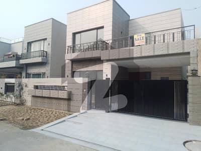 Well-constructed House Available For sale In Divine Gardens - Block B Well-constructed House Available For sale In Divine Gardens - Block B