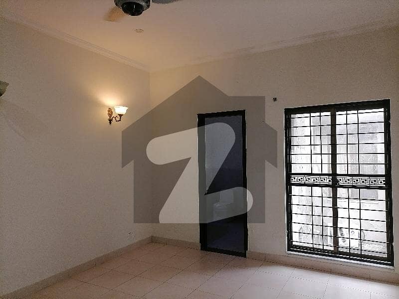 Highly-Desirable House Available In Divine Gardens For rent Highly-Desirable House Available In Divine Gardens For rent