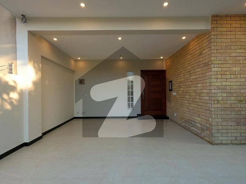 7 Marla Luxury House For Sale 7 Marla Luxury House For Sale