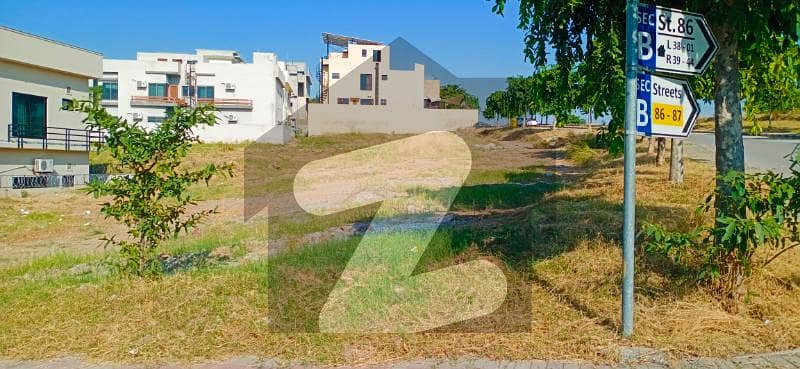 Best Corner Residential Plot Best Corner Residential Plot