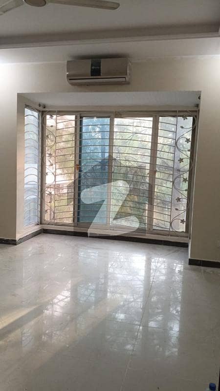 3 Bed Upper Portion For Rent (Original Pic) 3 Bed Upper Portion For Rent (Original Pic)