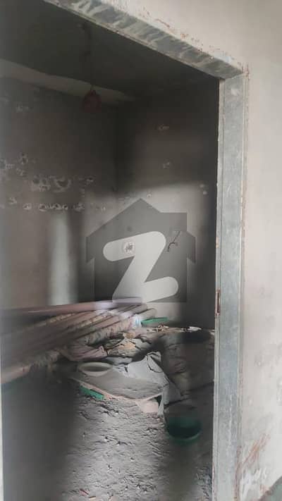 چنار باغ ۔ خیبر بلاک چنار باغ,لاہور میں 3 کمروں کا 10 مرلہ مکان 2.85 کروڑ میں برائے فروخت۔