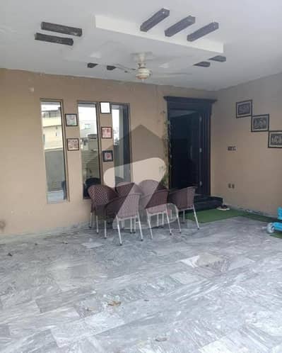 بحریہ ٹاؤن راولپنڈی راولپنڈی میں 3 کمروں کا 10 مرلہ بالائی پورشن 45.0 ہزار میں کرایہ پر دستیاب ہے۔ بحریہ ٹاؤن راولپنڈی راولپنڈی میں 3 کمروں کا 10 مرلہ بالائی پورشن 45.0 ہزار میں کرایہ پر دستیاب ہے۔