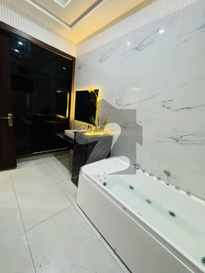 1 Kanal (20 Marla) Luxury House for Sale Royal Orchard, Multan