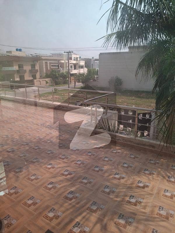 این ایف سی 1 لاہور میں 4 کمروں کا 2 کنال بالائی پورشن 1.4 لاکھ میں کرایہ پر دستیاب ہے۔ این ایف سی 1 لاہور میں 4 کمروں کا 2 کنال بالائی پورشن 1.4 لاکھ میں کرایہ پر دستیاب ہے۔