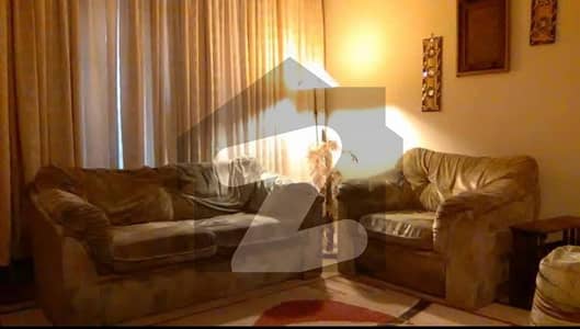 گلستانِِ جوہر ۔ بلاک اے 3 گلستانِ جوہر,کراچی میں 7 کمروں کا 1 کنال مکان 7.75 کروڑ میں برائے فروخت۔