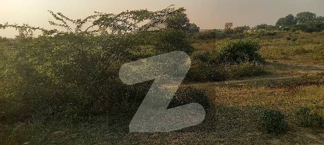 ڈی ایچ اے فیز 8 - بلاک یو فیز 8,ڈیفنس (ڈی ایچ اے),لاہور میں 1 کنال رہائشی پلاٹ 4.5 کروڑ میں برائے فروخت۔ ڈی ایچ اے فیز 8 - بلاک یو فیز 8,ڈیفنس (ڈی ایچ اے),لاہور میں 1 کنال رہائشی پلاٹ 4.5 کروڑ میں برائے فروخت۔