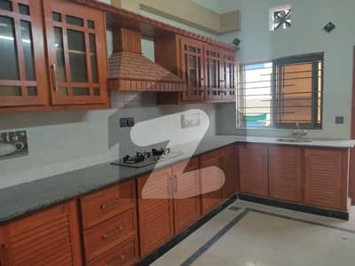 14 Marla House Ideally Situated In G-14
