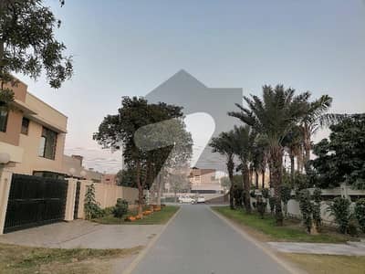 1 kanal plot Available For Sale In Izmir town Lahore Near School Park Masjid 40 Fit Road Ideal Location 1 kanal plot Available For Sale In Izmir town Lahore Near School Park Masjid 40 Fit Road Ideal Location