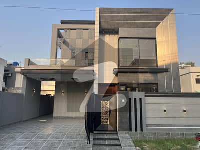 A block 10 Marla Modern Style Brand New Designer's House forSsale A block 10 Marla Modern Style Brand New Designer's House forSsale