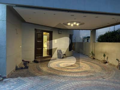 1 Kanal Slightly Used House With Ac Available For Rent In Phase 5