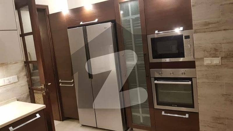 ایف ۔ 7 اسلام آباد میں 3 کمروں کا 1 کنال زیریں پورشن 5.6 لاکھ میں کرایہ پر دستیاب ہے۔