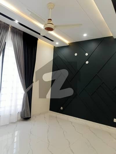 5 Marla Brand New Triple story House Available For Sale 5 Marla Brand New Triple story House Available For Sale