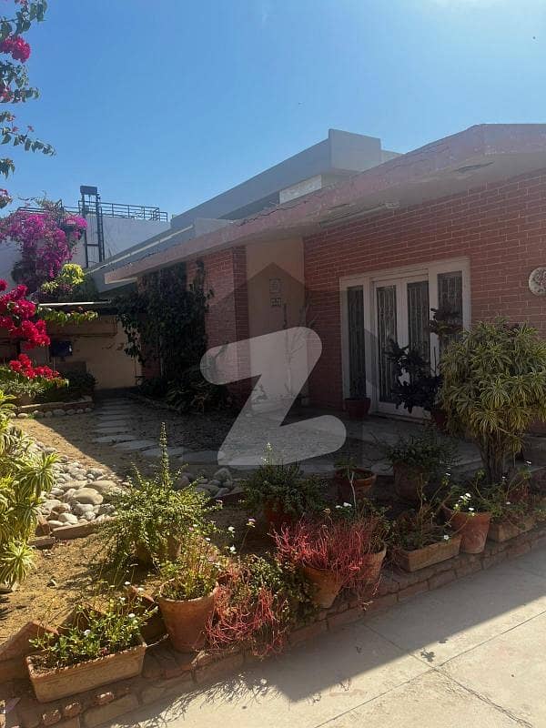 500yd Bungalow for sale 500yd Bungalow for sale
