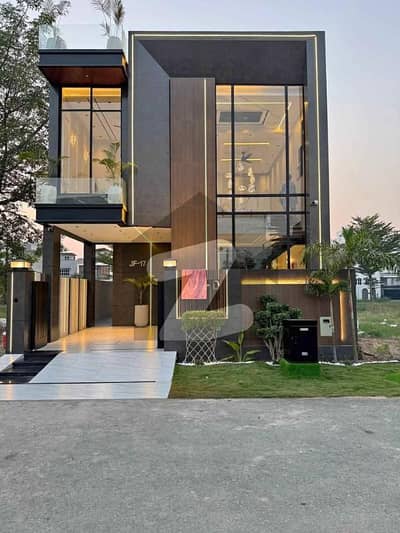5 Marla Lavish Bungalow For Rent In DHA PHASE 6