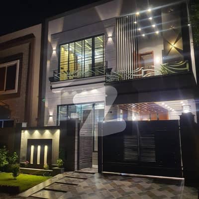 5 Marla Brand New Luxury House Available For Rent In BB Block Sector D Bahria Town Lahore
