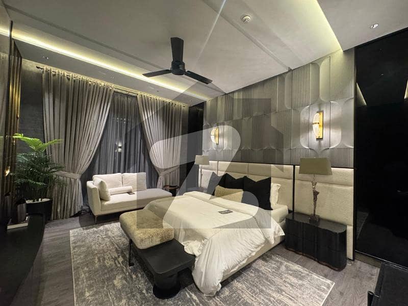 کینال روڈ فیصل آباد میں 11 کمروں کا 6 کنال عمارت 25.0 ارب میں برائے فروخت۔ کینال روڈ فیصل آباد میں 11 کمروں کا 6 کنال عمارت 25.0 ارب میں برائے فروخت۔