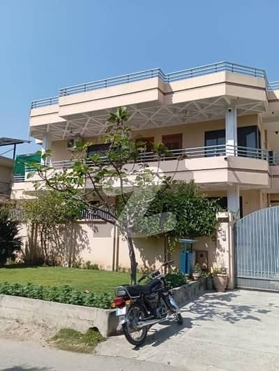 I-8/3. One Kanal Ground Portion Separate Gate Near Kachnar Park Ideal Location More Options Available