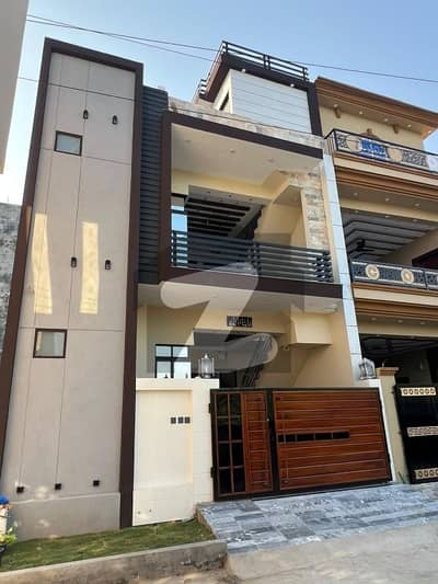 Brand New Modern Design House Brand New Modern Design House
