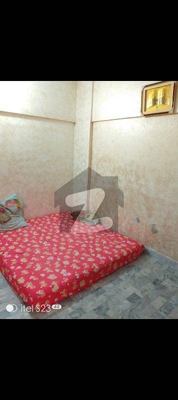 گلستانِِ جوہر ۔ بلاک 17 گلستانِ جوہر,کراچی میں 2 کمروں کا 3 مرلہ فلیٹ 21.0 ہزار میں کرایہ پر دستیاب ہے۔