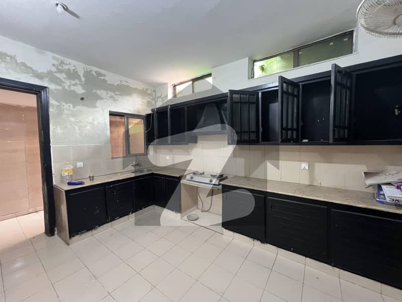 10 Marla Basement Available For Rent G-13/1 10 Marla Basement Available For Rent G-13/1