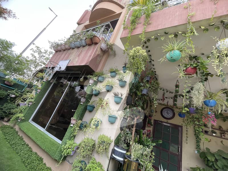 نیوی ہاؤسنگ سکیم کارساز کراچی میں 6 کمروں کا 14 مرلہ مکان 21.0 کروڑ میں برائے فروخت۔ نیوی ہاؤسنگ سکیم کارساز کراچی میں 6 کمروں کا 14 مرلہ مکان 21.0 کروڑ میں برائے فروخت۔