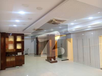 7.5 MARLA 2ND FLOOR COMMERCIAL HALL FOR RENT