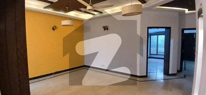10 Marla Upper Portion Available For Rent In G-13 10 Marla Upper Portion Available For Rent In G-13