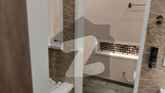 10 Marla House Tlie Floor 7 Bed 40 Ft Road 10 Marla House Tlie Floor 7 Bed 40 Ft Road