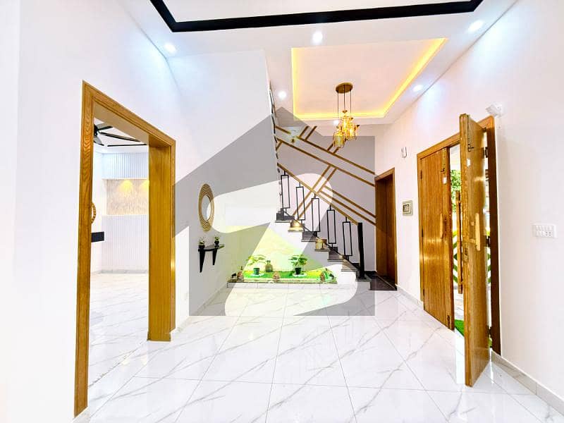 NEW DESIGNER HOUSE ON PRIME LOCATION NEW DESIGNER HOUSE ON PRIME LOCATION