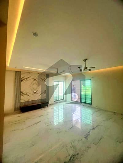 Modern 4 Bed 12 Marla Apartment Available For Rent in Askari 10 Sector S Modern 4 Bed 12 Marla Apartment Available For Rent in Askari 10 Sector S