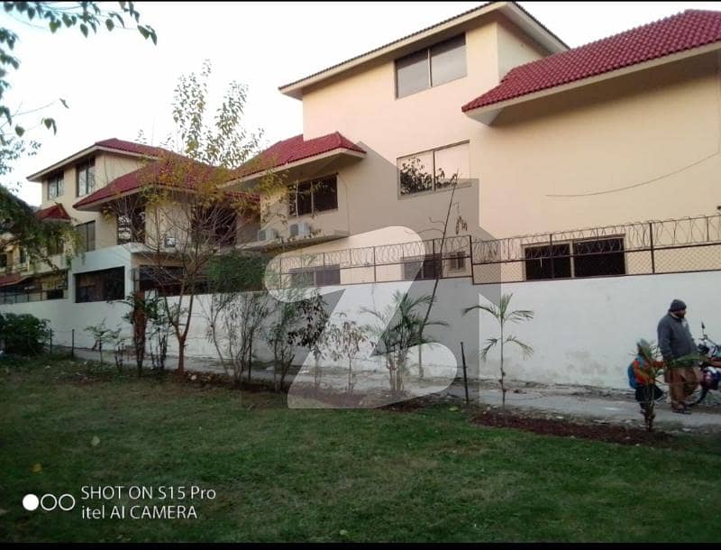 F-6/4 Double storey bungalow 2 kanal F-6/4 Double storey bungalow 2 kanal