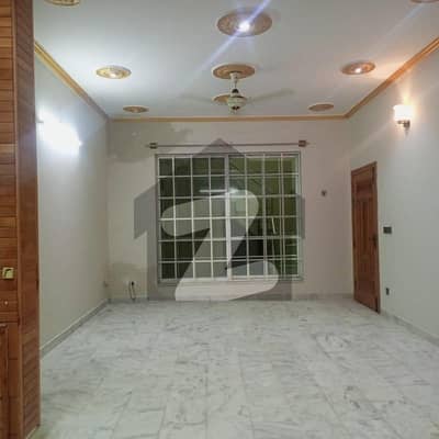 2 Bedrooms Lower Ground Is Available For Rent 2 Bedrooms Lower Ground Is Available For Rent