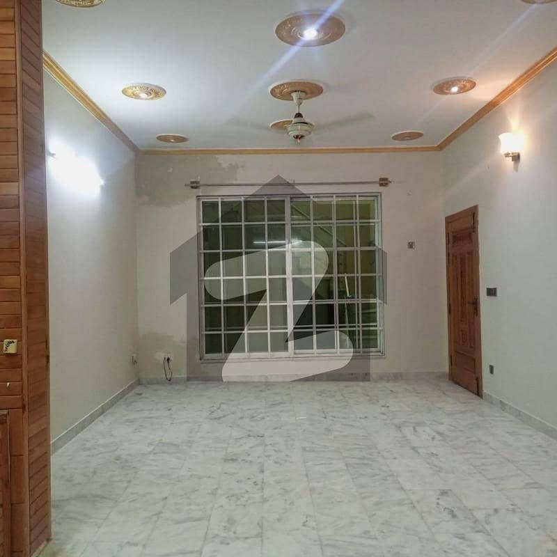 2 Bedrooms Lower Ground Is Available For Rent 2 Bedrooms Lower Ground Is Available For Rent