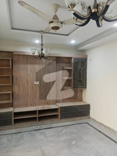 غوری ٹاؤن فیز 5اے غوری ٹاؤن,اسلام آباد میں 2 کمروں کا 5 مرلہ بالائی پورشن 25.0 ہزار میں کرایہ پر دستیاب ہے۔ غوری ٹاؤن فیز 5اے غوری ٹاؤن,اسلام آباد میں 2 کمروں کا 5 مرلہ بالائی پورشن 25.0 ہزار میں کرایہ پر دستیاب ہے۔