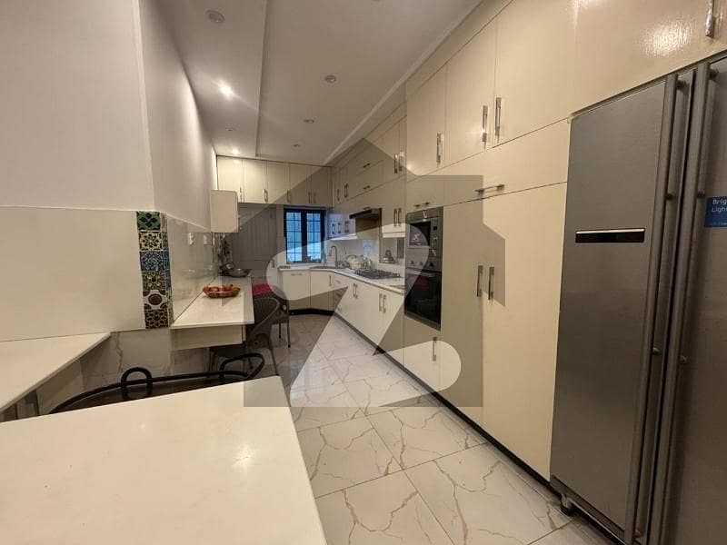 ایف ۔ 10/2 ایف ۔ 10,اسلام آباد میں 7 کمروں کا 1 کنال مکان 35.0 کروڑ میں برائے فروخت۔ ایف ۔ 10/2 ایف ۔ 10,اسلام آباد میں 7 کمروں کا 1 کنال مکان 35.0 کروڑ میں برائے فروخت۔