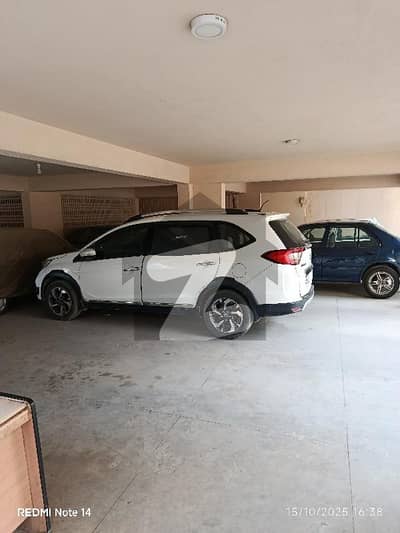 کے ڈی اے سکیم 1 کراچی میں 3 کمروں کا 10 مرلہ فلیٹ 3.8 کروڑ میں برائے فروخت۔ کے ڈی اے سکیم 1 کراچی میں 3 کمروں کا 10 مرلہ فلیٹ 3.8 کروڑ میں برائے فروخت۔