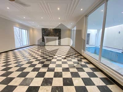 ایف ۔ 6 اسلام آباد میں 6 کمروں کا 1 کنال مکان 17.0 لاکھ میں کرایہ پر دستیاب ہے۔