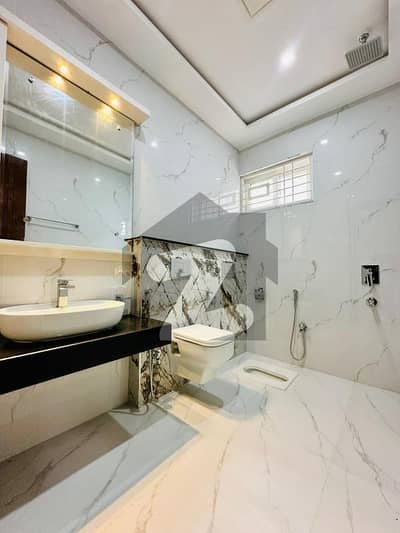 فیصل ٹاؤن - ایف ۔ 18 اسلام آباد میں 6 کمروں کا 1 کنال مکان 3.5 لاکھ میں کرایہ پر دستیاب ہے۔ فیصل ٹاؤن - ایف ۔ 18 اسلام آباد میں 6 کمروں کا 1 کنال مکان 3.5 لاکھ میں کرایہ پر دستیاب ہے۔