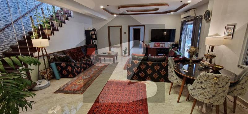ایف ۔ 7/1 ایف ۔ 7,اسلام آباد میں 8 کمروں کا 1 کنال مکان 32.0 کروڑ میں برائے فروخت۔ ایف ۔ 7/1 ایف ۔ 7,اسلام آباد میں 8 کمروں کا 1 کنال مکان 32.0 کروڑ میں برائے فروخت۔