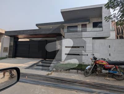 House For Sale 16 Marla Raza Garden Canal Road