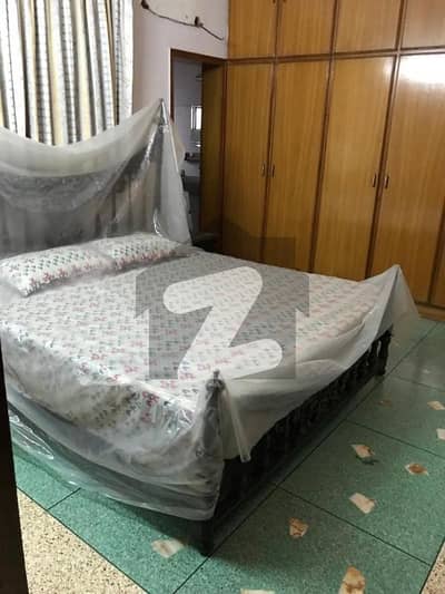 10 Marla Lower Portion Best Location For Rent