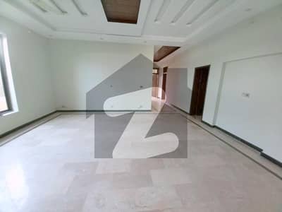 Renovated 10 Bedroom Full House Near Park For Rent In F-11, Islamabad Renovated 10 Bedroom Full House Near Park For Rent In F-11, Islamabad