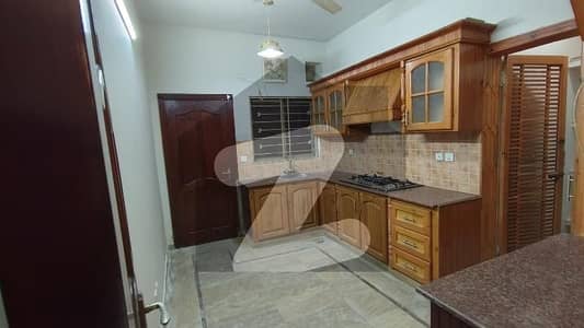 ای ۔ 11 اسلام آباد میں 3 کمروں کا 11 مرلہ زیریں پورشن 1.0 لاکھ میں کرایہ پر دستیاب ہے۔ ای ۔ 11 اسلام آباد میں 3 کمروں کا 11 مرلہ زیریں پورشن 1.0 لاکھ میں کرایہ پر دستیاب ہے۔