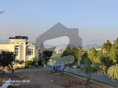2 Kanal Semi Corner Fully Heighted Margalla Facing Back Open Plot
