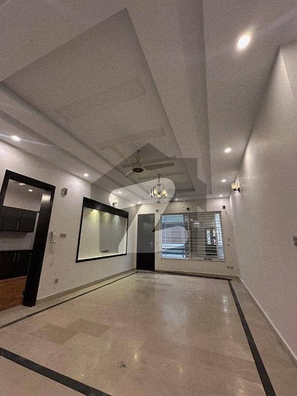 50x90 Kanal Triple Storey House For Rent G-13