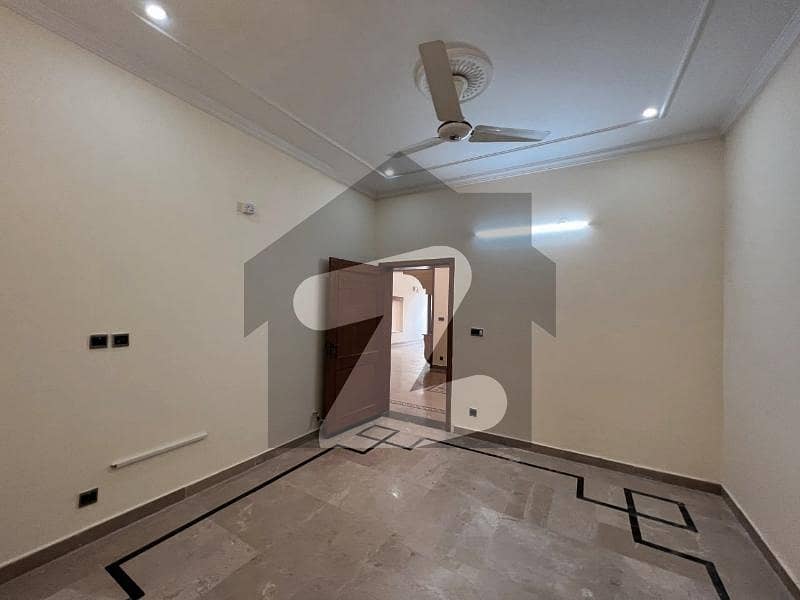 50x90 Kanal Triple Storey House For Rent G-13