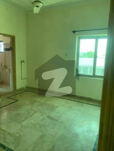 چکلالہ سکیم 3 چکلالہ سکیم,راولپنڈی میں 2 کمروں کا 10 مرلہ فلیٹ 25.0 ہزار میں کرایہ پر دستیاب ہے۔