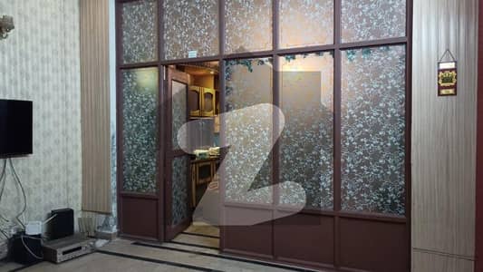 مصطفیٰ ٹاؤن لاہور میں 2 کمروں کا 7 مرلہ بالائی پورشن 50.0 ہزار میں کرایہ پر دستیاب ہے۔